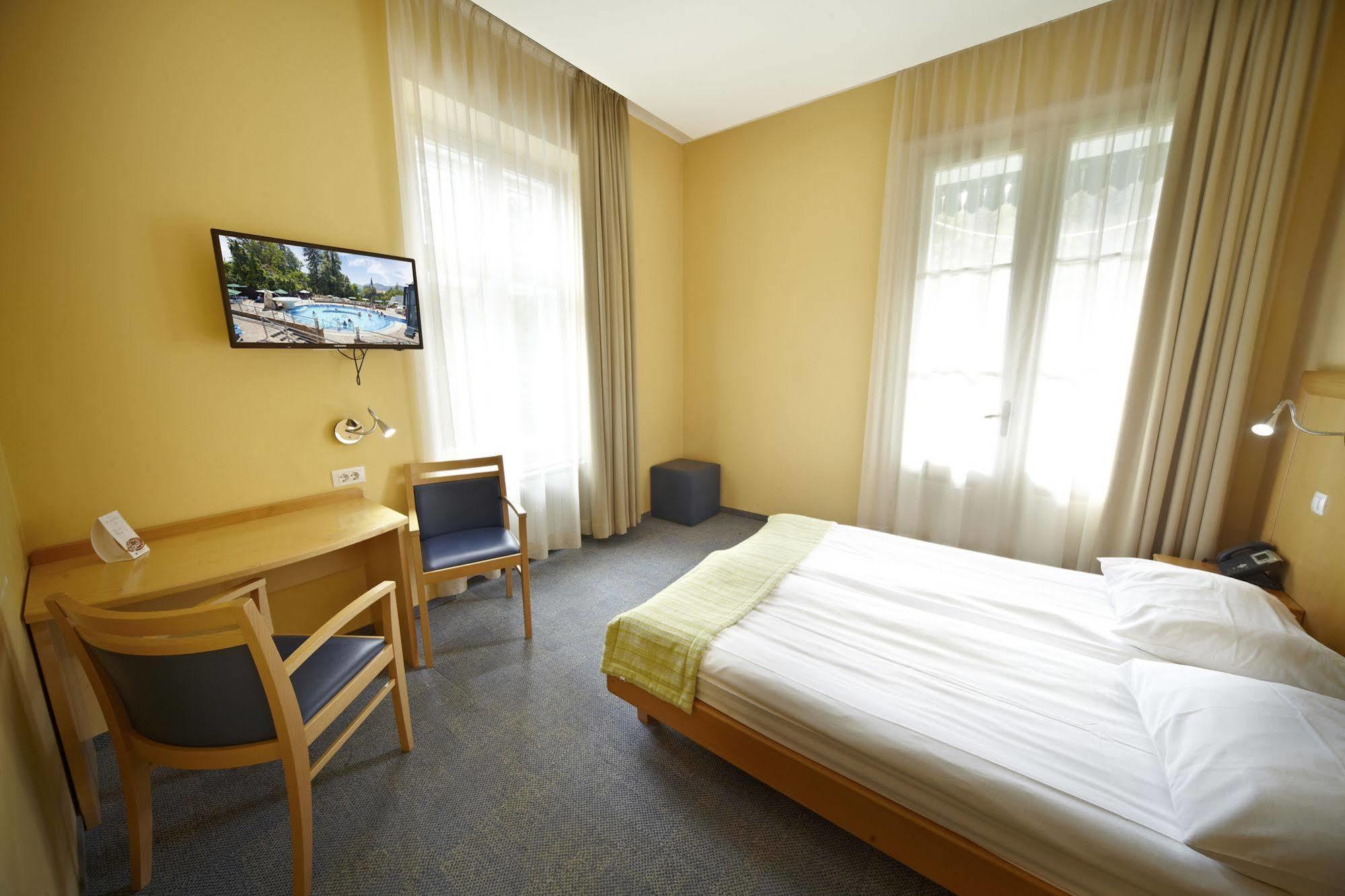 Depadansa Hotel Park - Terme Dobrna Exterior photo