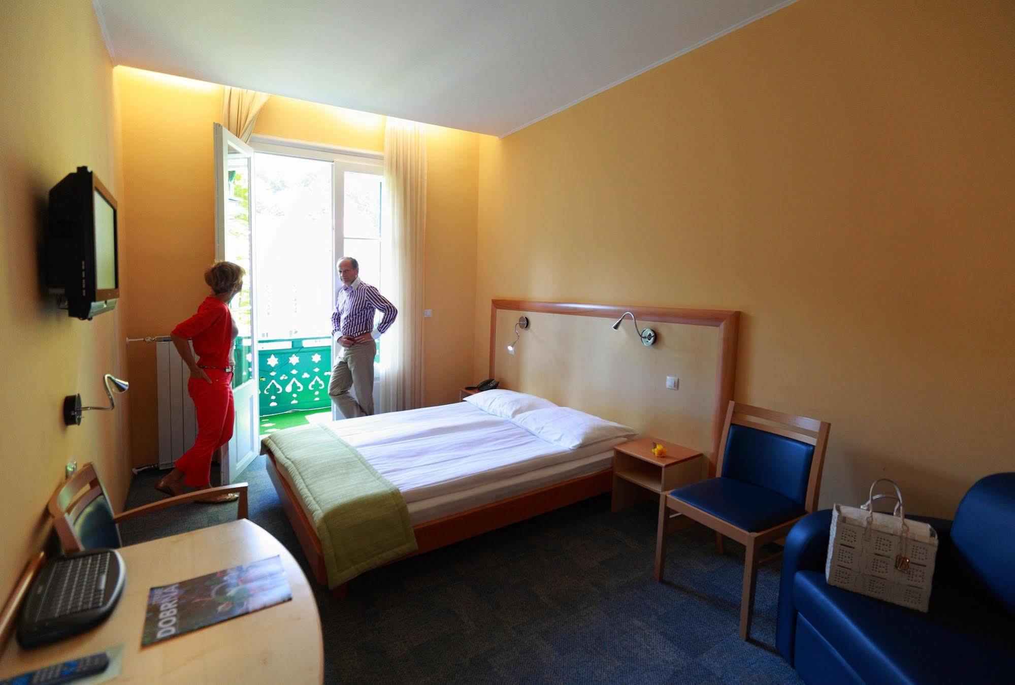 Depadansa Hotel Park - Terme Dobrna Exterior photo